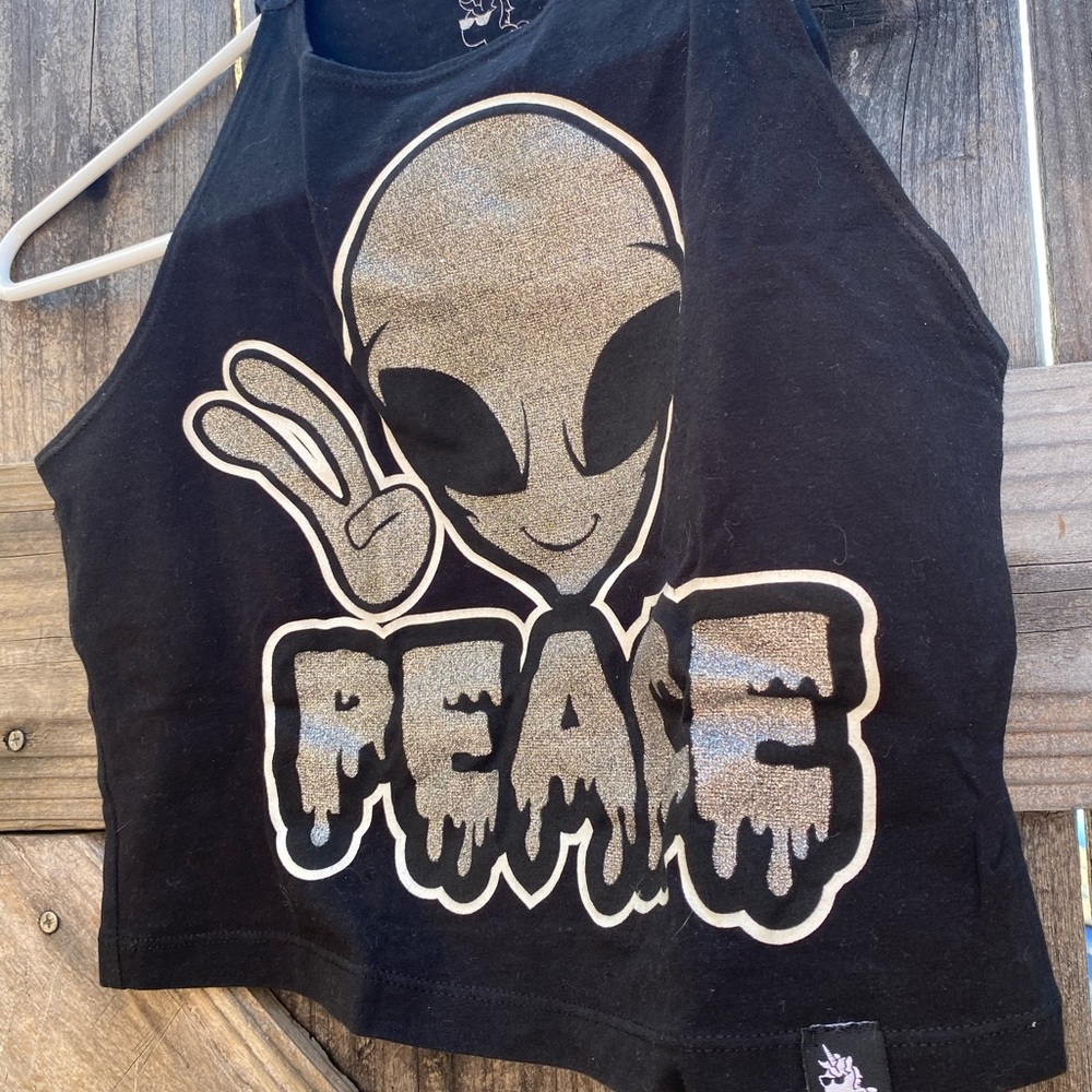 I heart raves alien peace crop